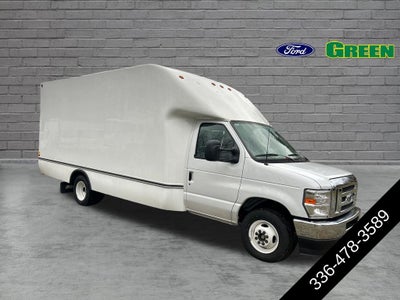2025 Ford E-350SD Base Cutaway