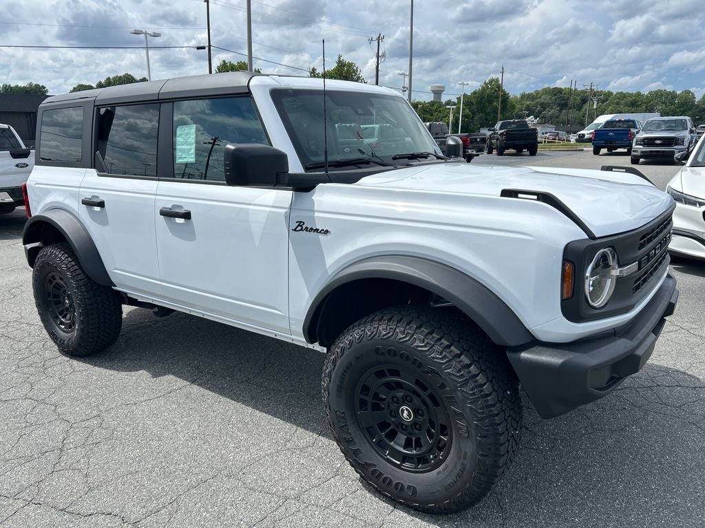 2026 Ford Bronco Big Bend MATTE BLACK PACKAGE