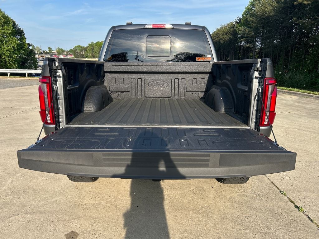 2026 Ford F-150 Lariat BLACK WIDOW