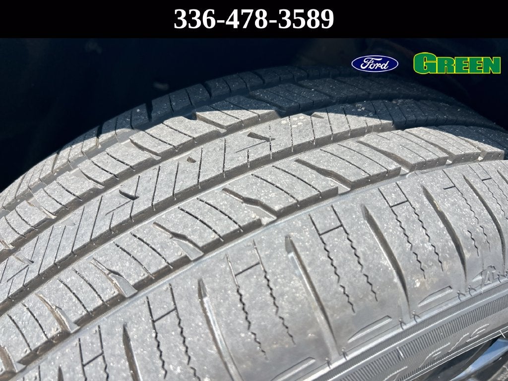 2023 Ford Edge SE