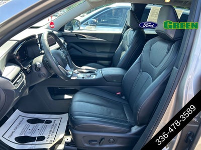 2023 INFINITI QX60 LUXE
